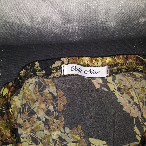 Flower Vine Print Skirt - Picture 3 of 3